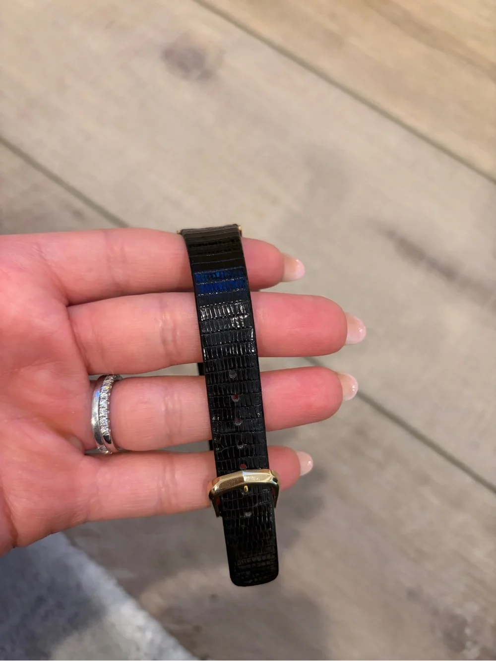 Vintage Seiko Gold-Tone Square Dress Watch with Black Leather Strap